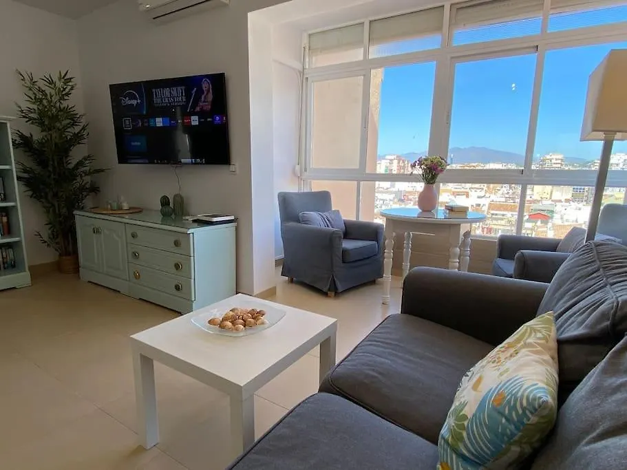 Centric Top Floor Apartment Fuengirola